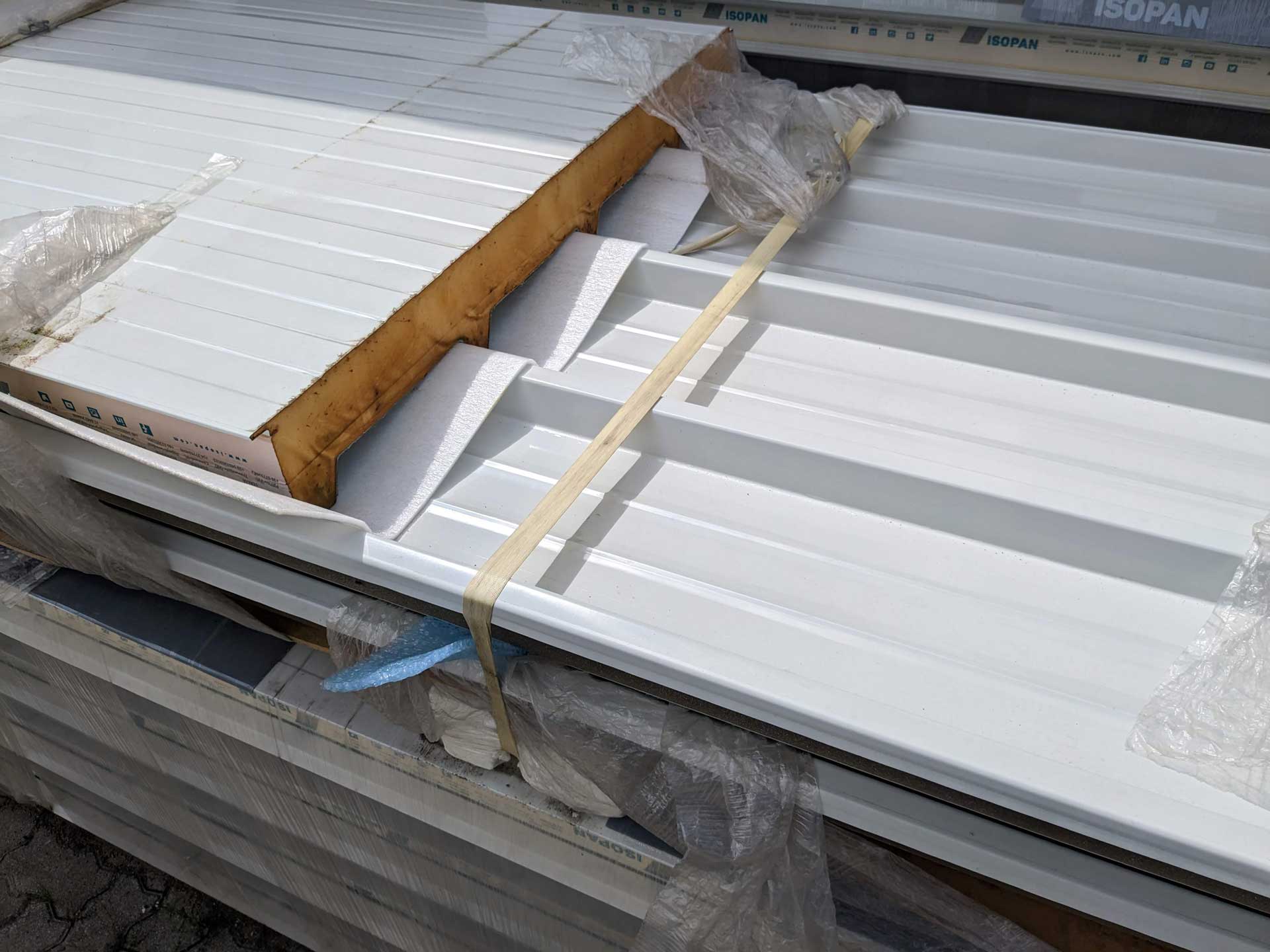 Sandwichplatten 80mm Dach Weiß zu verkaufen 34,90€